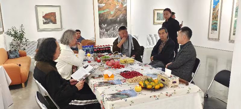 远山的呼唤_武剑飞现代重彩作品展开幕