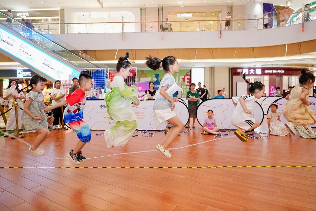 （“跃动西安·绳彩飞扬”现场）